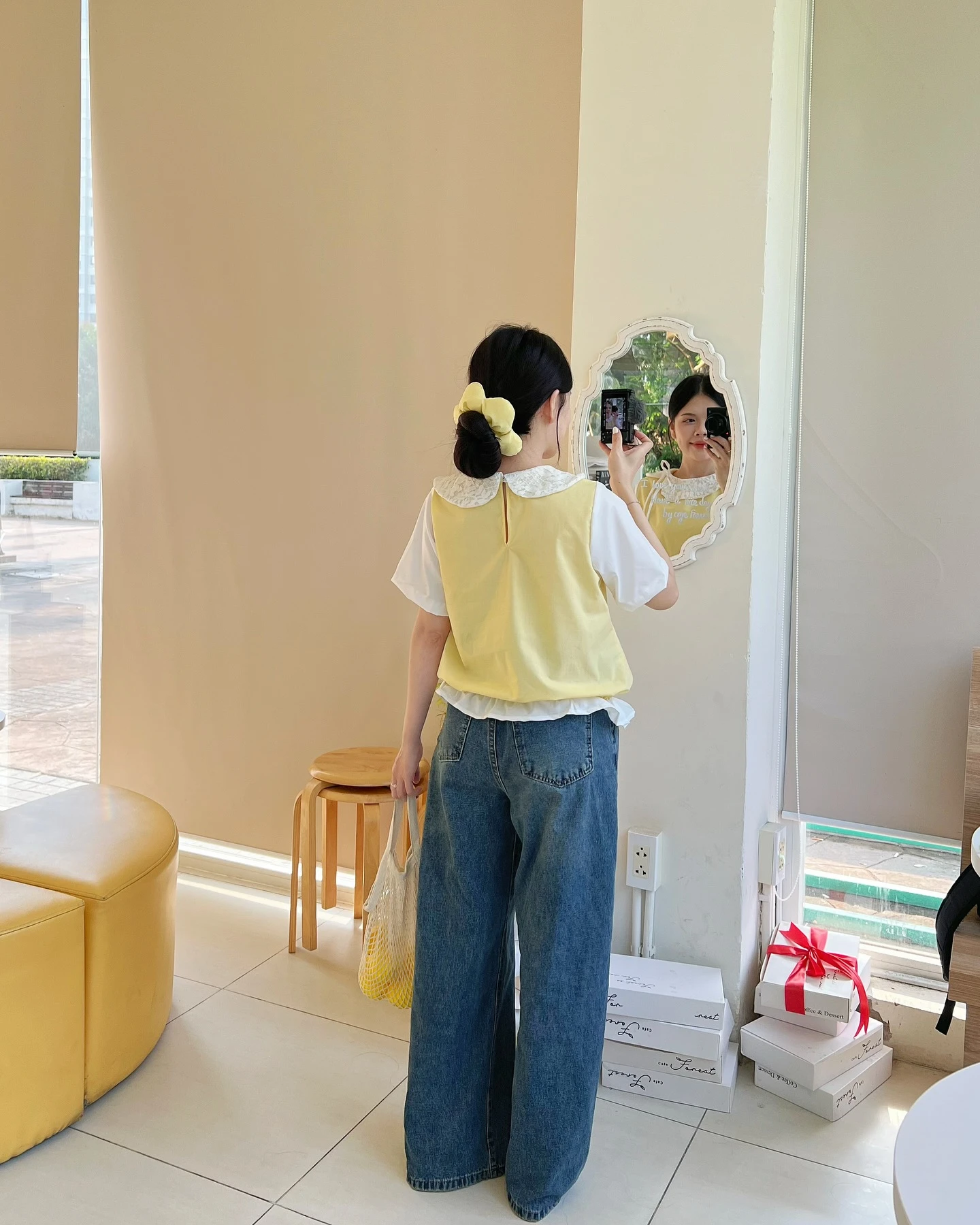 Áo babydoll vàng phối trắng bo chun