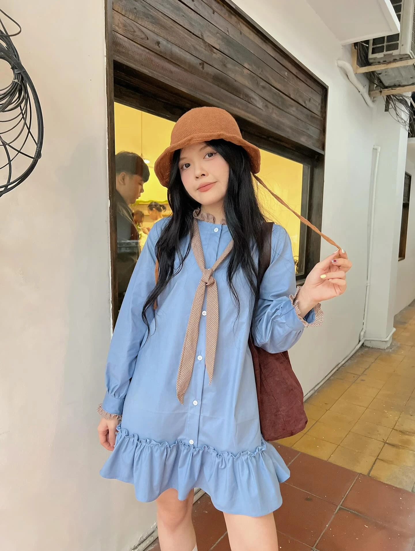 Đầm babydoll xanh dương phối caro nâu tay dài