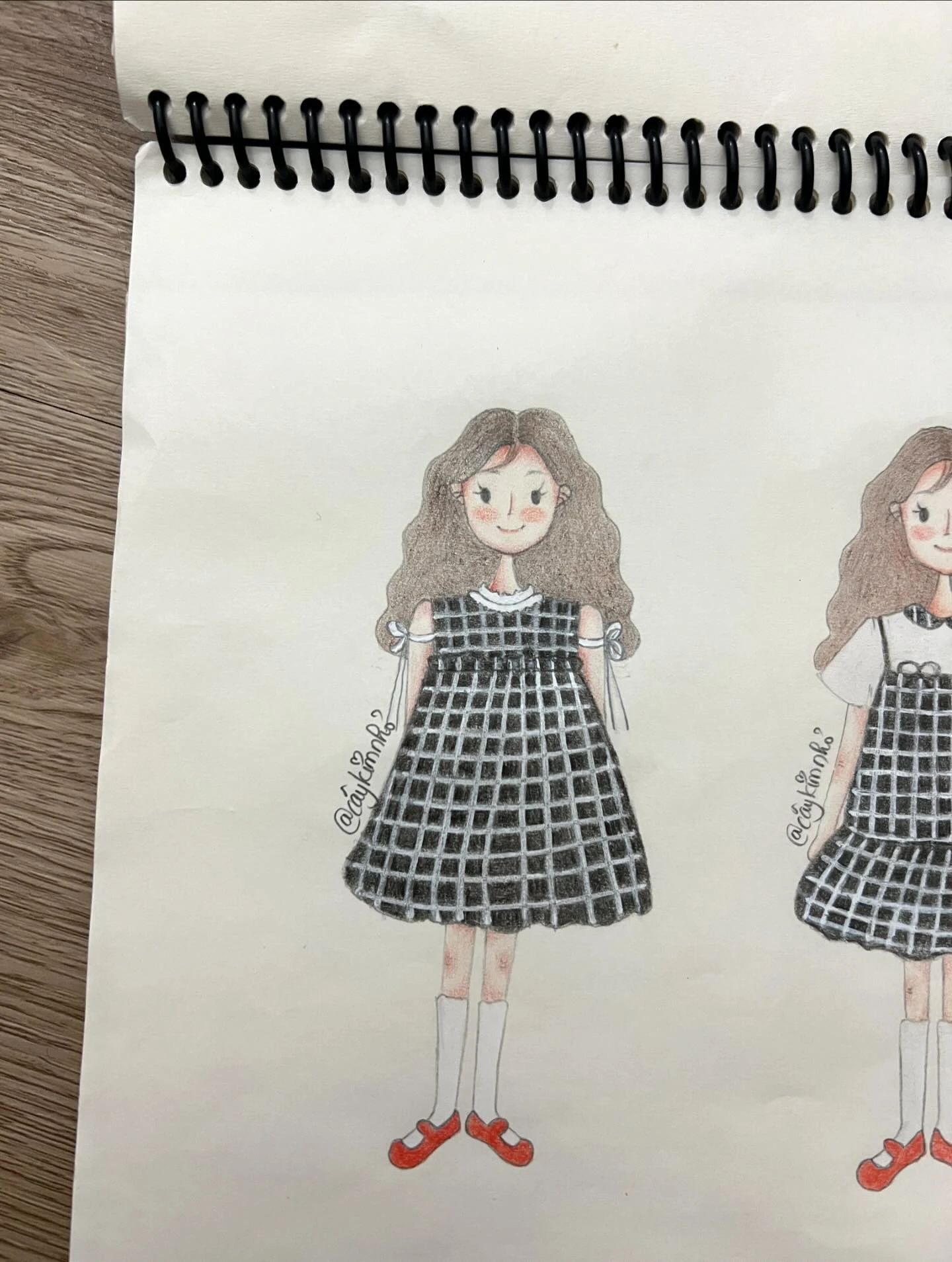 Đầm babydoll sát nách caro đen