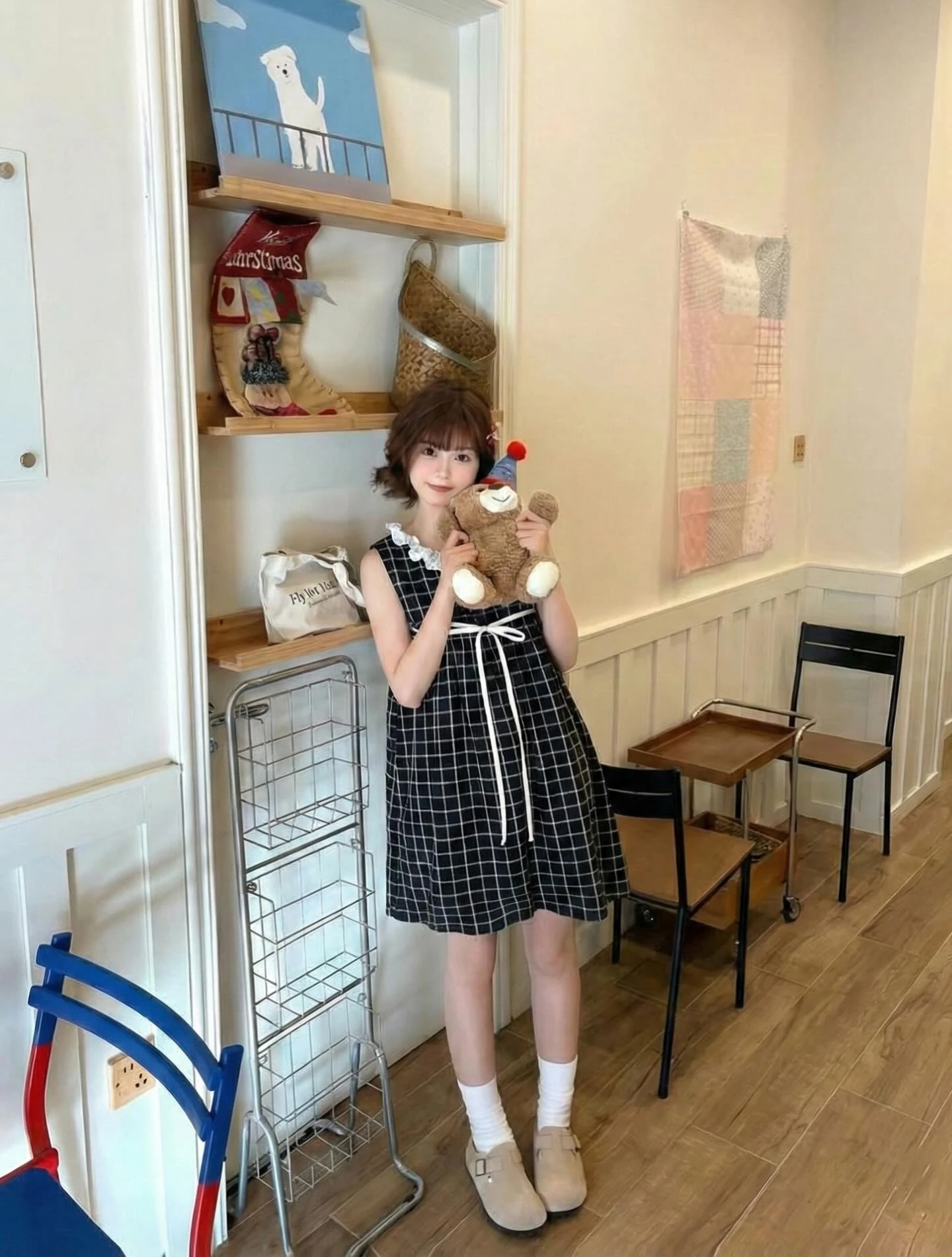 Đầm babydoll sát nách caro đen