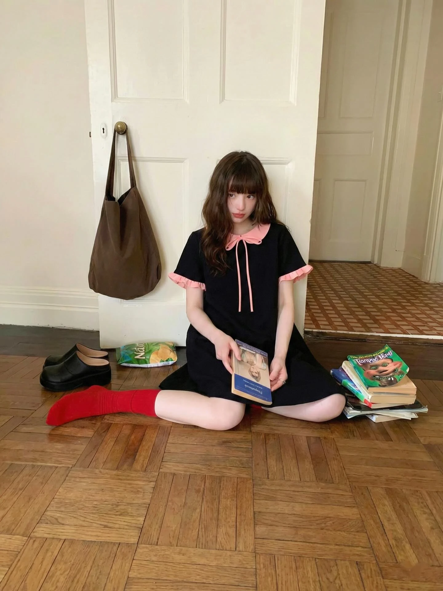  Đầm babydoll đen phối hồng bèo 