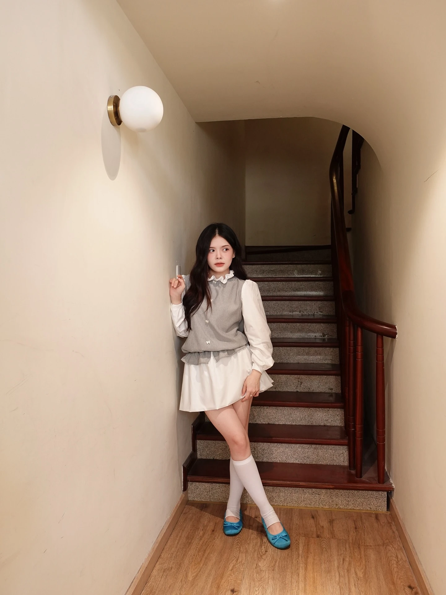 Set babydoll xám phối trắng tay dài bo chun kèm bảo hộ