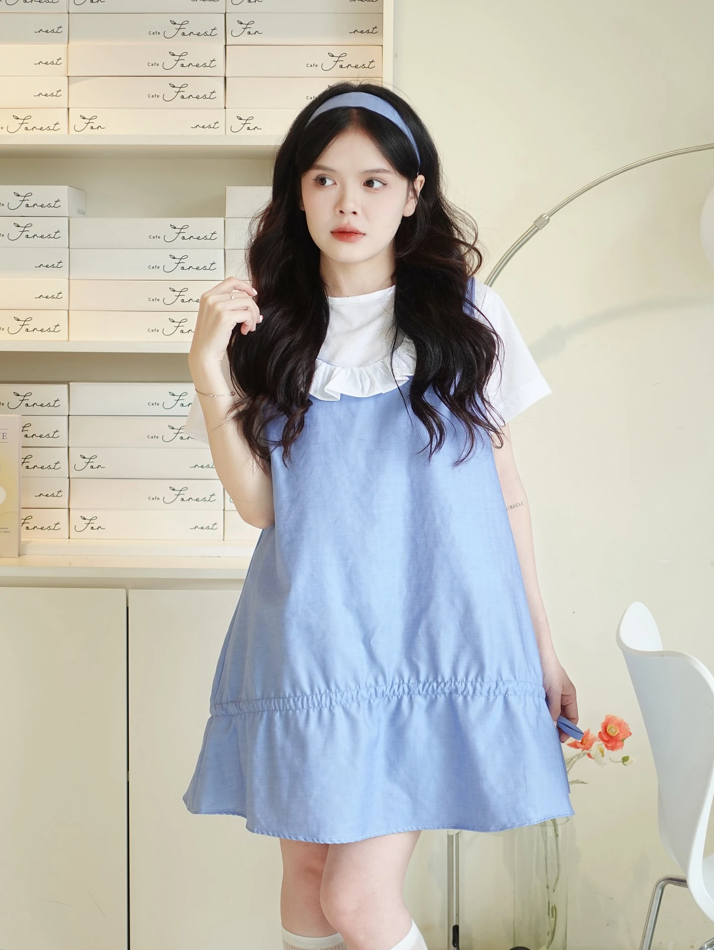 Set babydoll yếm xanh áo trắng bo chun kèm bảo hộ