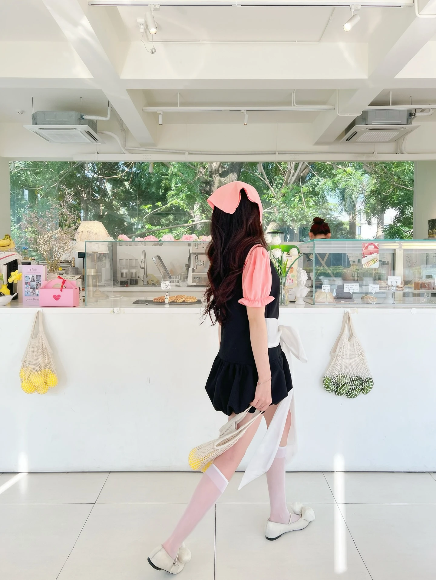 Set babydoll áo hồng + yếm đen nơ trắng kèm khăn turban