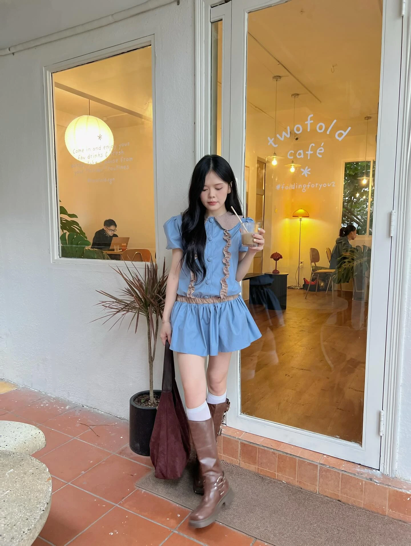 Set babydoll xanh dương phối caro nâu kèm bảo hộ