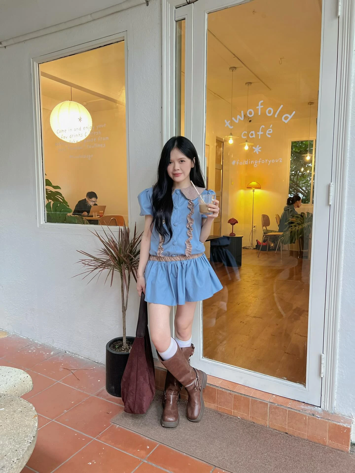 Set babydoll xanh dương phối caro nâu kèm bảo hộ