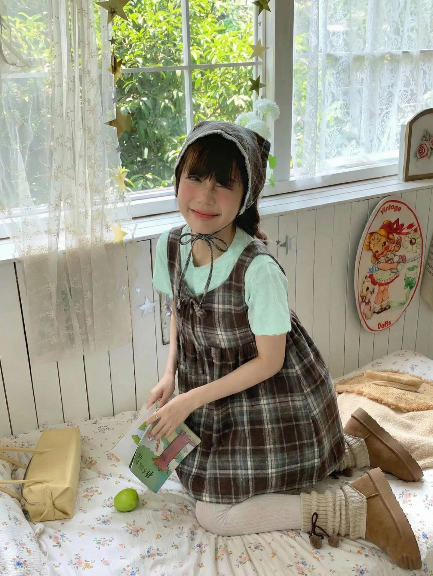 Set babydoll áo thun xanh yếm caro nâu