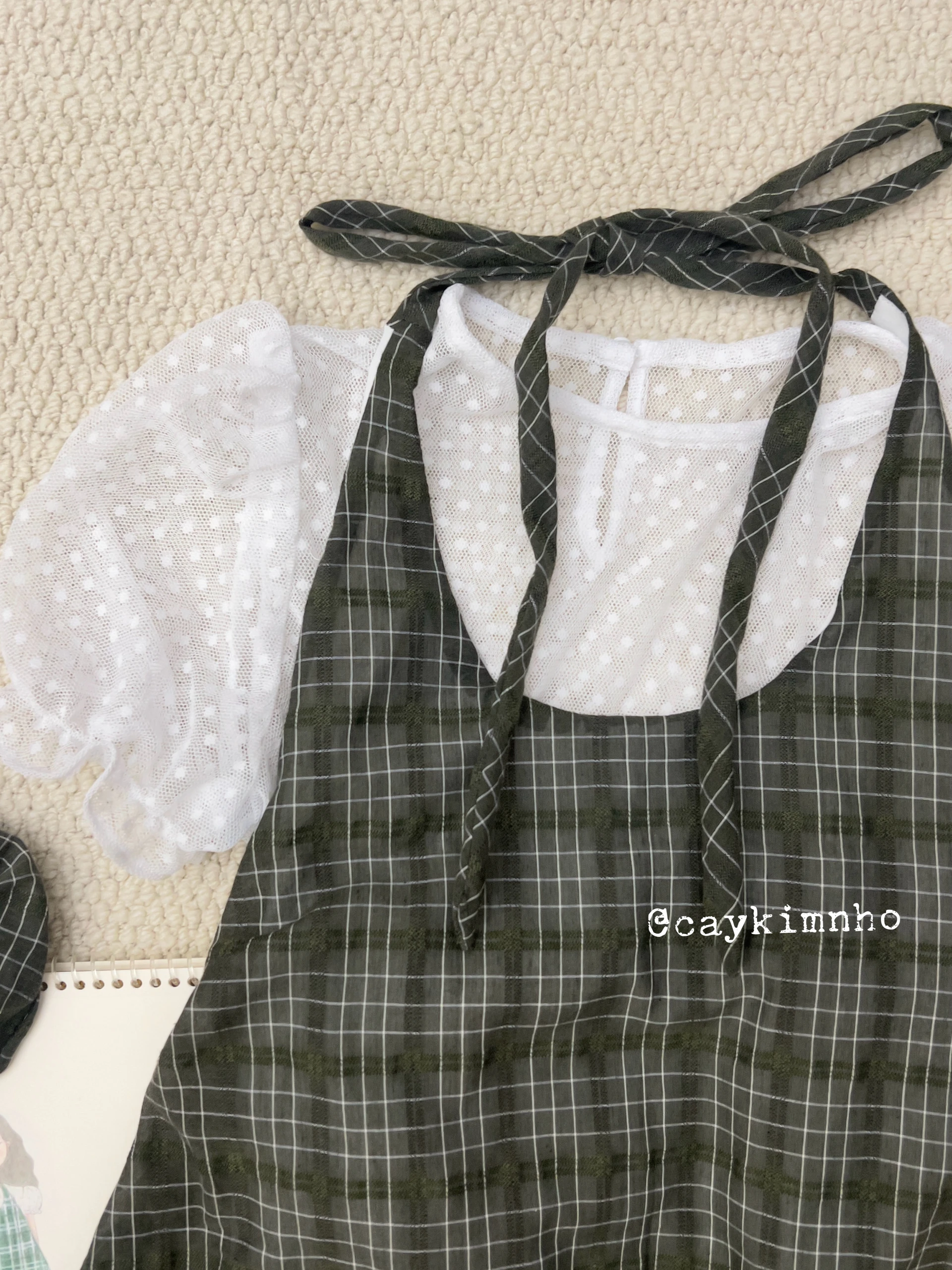 Set babydoll áo thun lưới ren chấm bi + yếm xanh lá bí