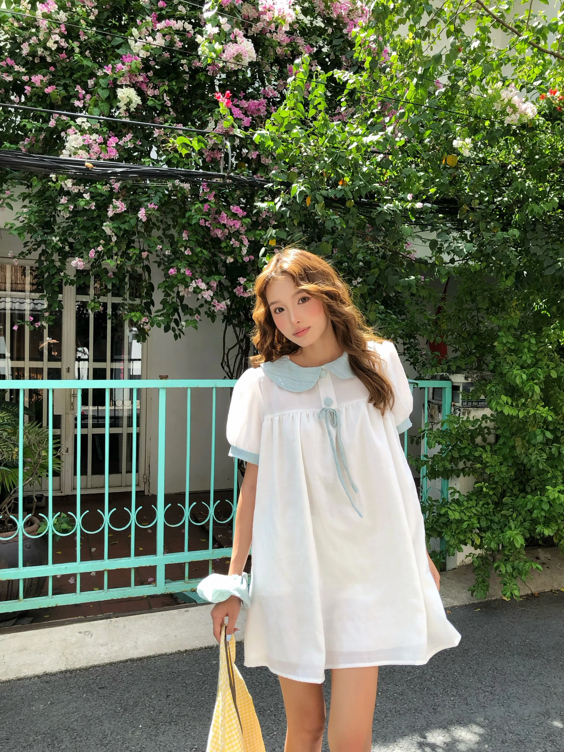 Đầm babydoll trắng phối xanh mint